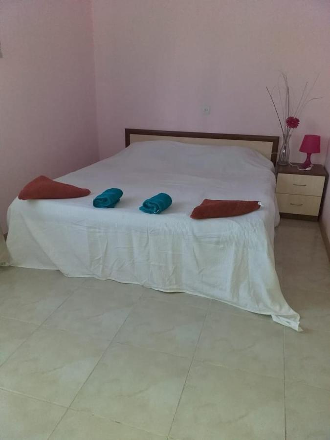 Solnechny Bereg Guest House Gudauta Dış mekan fotoğraf