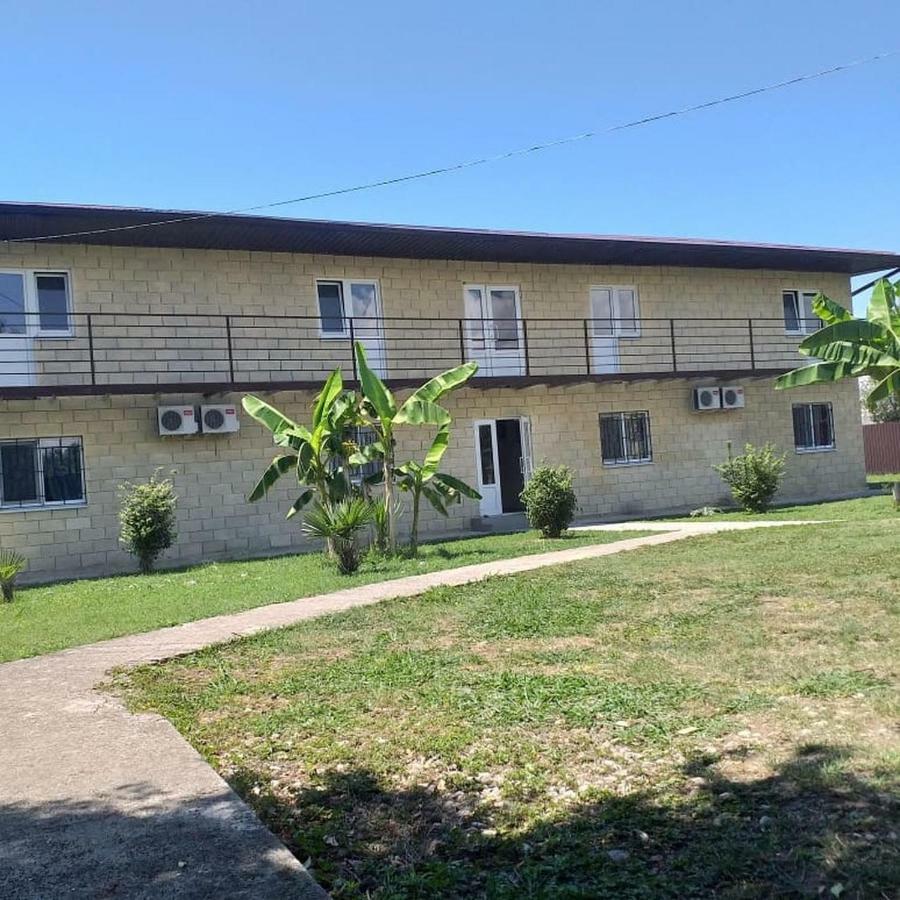 Solnechny Bereg Guest House Gudauta Dış mekan fotoğraf